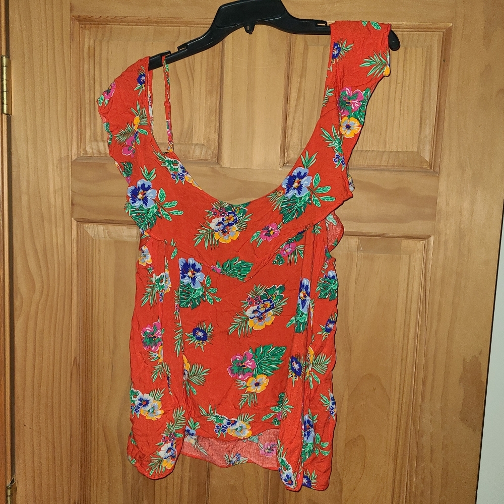 Old Navy top